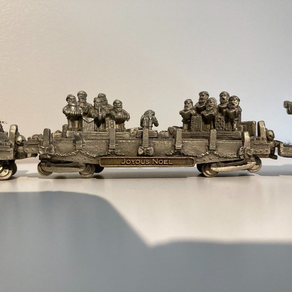Collectable Fine Pewter Santa's Express Five piece Train - Picture 4 of 7